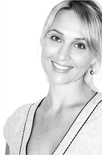 Kim, Principal Sculptor and Owner of Riise Brows